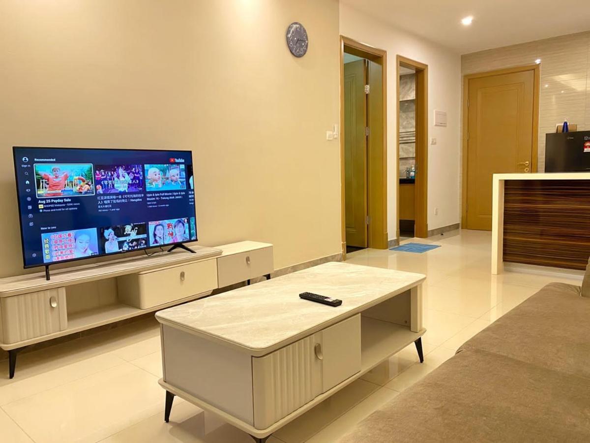 Apartment R&f Princess Cove Jb By Sc