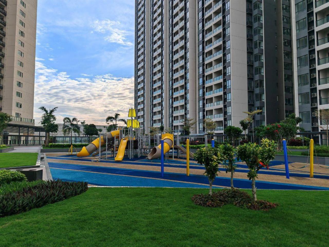 R&f Princess Cove Jb By Sc Johor Bahru